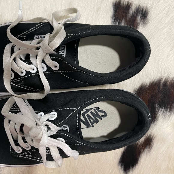 VANS Authentic Black women’s size 6 - Picture 3 of 4